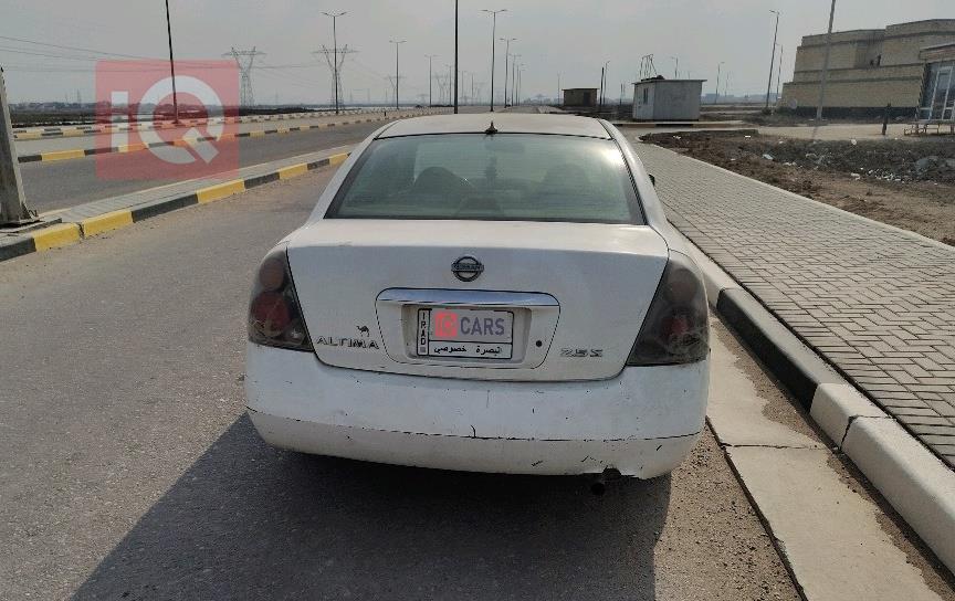 نيسان ألتيما